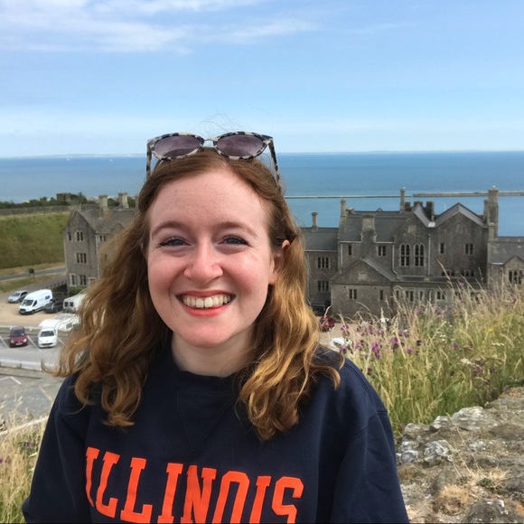 Meet your Posher, Erica - Picture 1 of 1